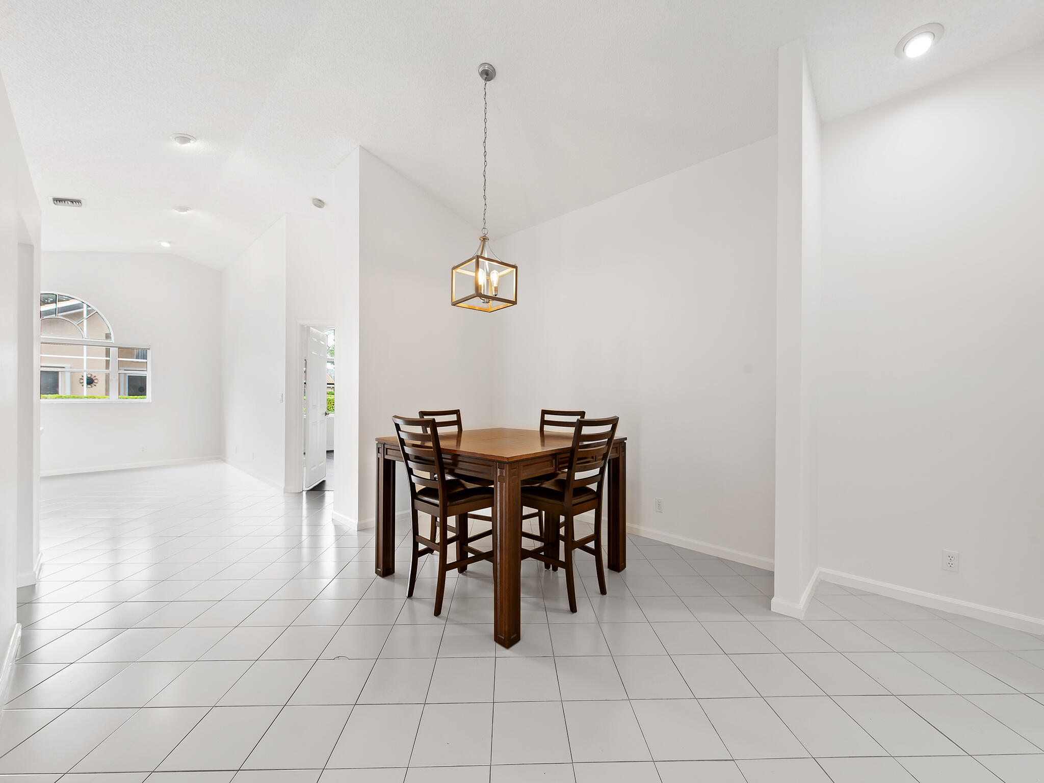 5372 Bodega Place Delray Beach, FL 33484 - Photo 5 of 27 _BWP2323