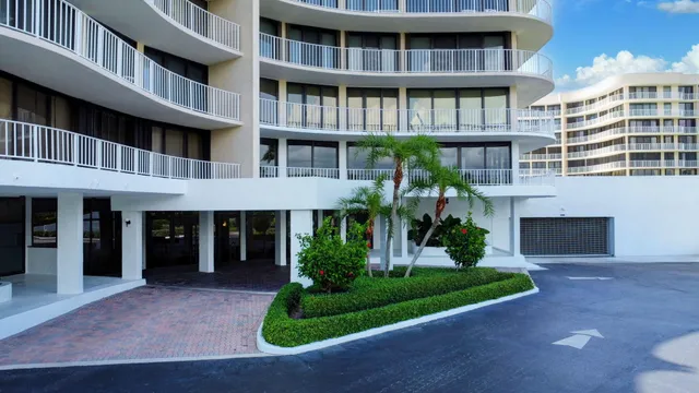 $20,000 | 3400 South Ocean Boulevard, Unit 5D1, Palm Beach, FL 33480