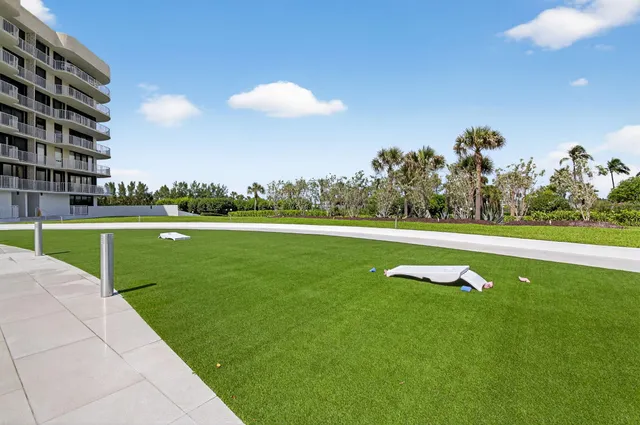 $20,000 | 3400 South Ocean Boulevard, Unit 5D1, Palm Beach, FL 33480