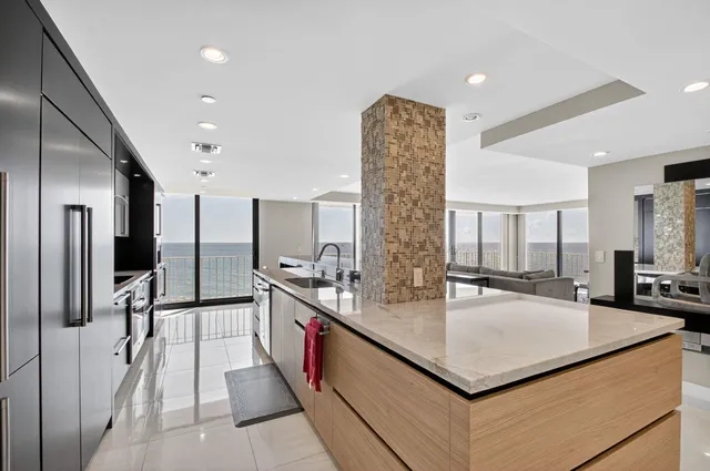 $20,000 | 3400 South Ocean Boulevard, Unit 5D1, Palm Beach, FL 33480