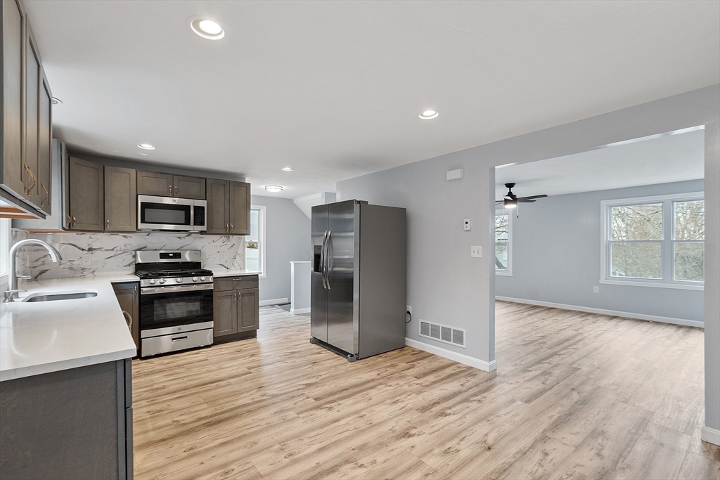 4 Moran Court, Unit 4 Lawrence, MA 01841 - Photo 12 of 38