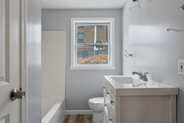 $2,750 | 4 Moran Court, Unit 4, Lawrence, MA 01841