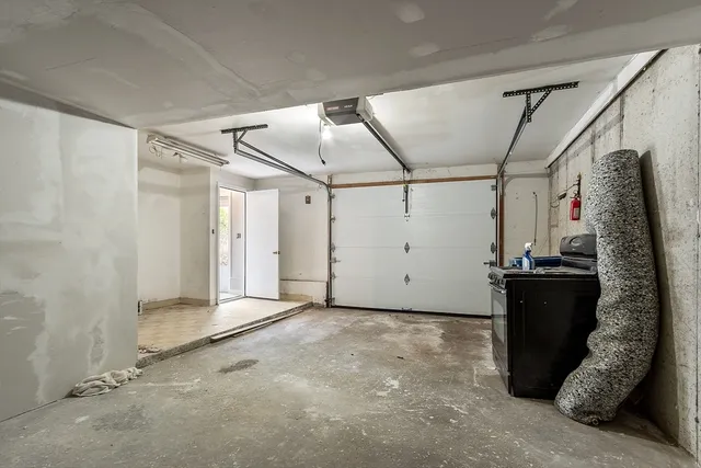 $2,750 | 4 Moran Court, Unit 4, Lawrence, MA 01841