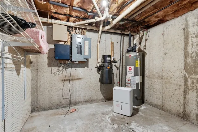 $2,750 | 4 Moran Court, Unit 4, Lawrence, MA 01841