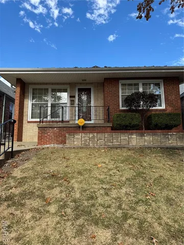 $349,900 | 6541 Lindenwood Place, St. Louis, MO 63109