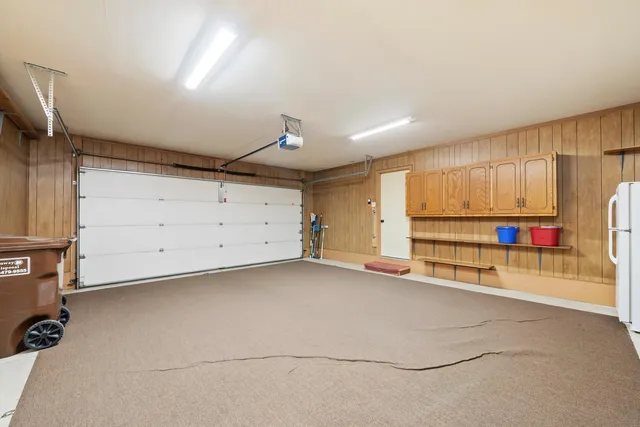 $285,000 | 920 Winter Park Drive, New Lenox, IL 60451