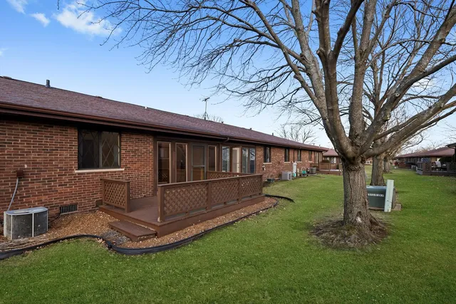 $285,000 | 920 Winter Park Drive, New Lenox, IL 60451