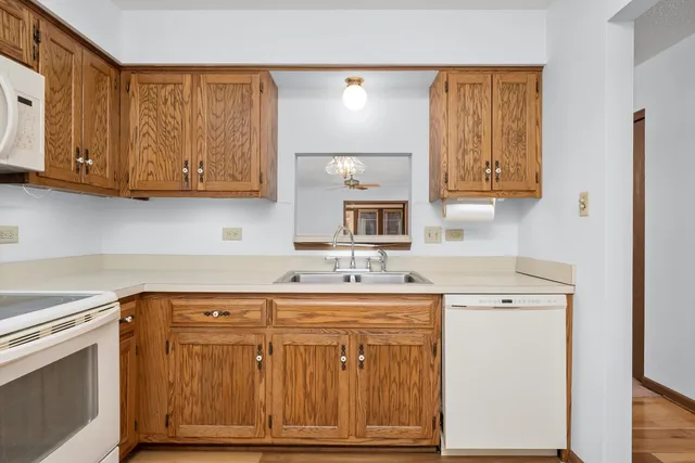 $285,000 | 920 Winter Park Drive, New Lenox, IL 60451