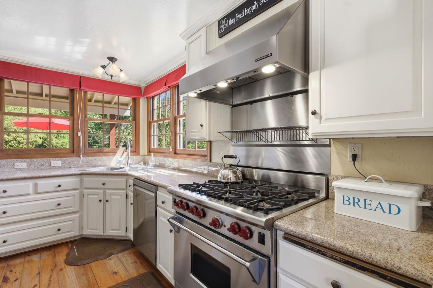 135 Rancho Rio Avenue Ben Lomond, CA 95005 - Photo 10 of 38