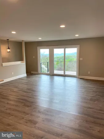 $2,800 | 138 Grimes Golden Road, Linden, VA 22642