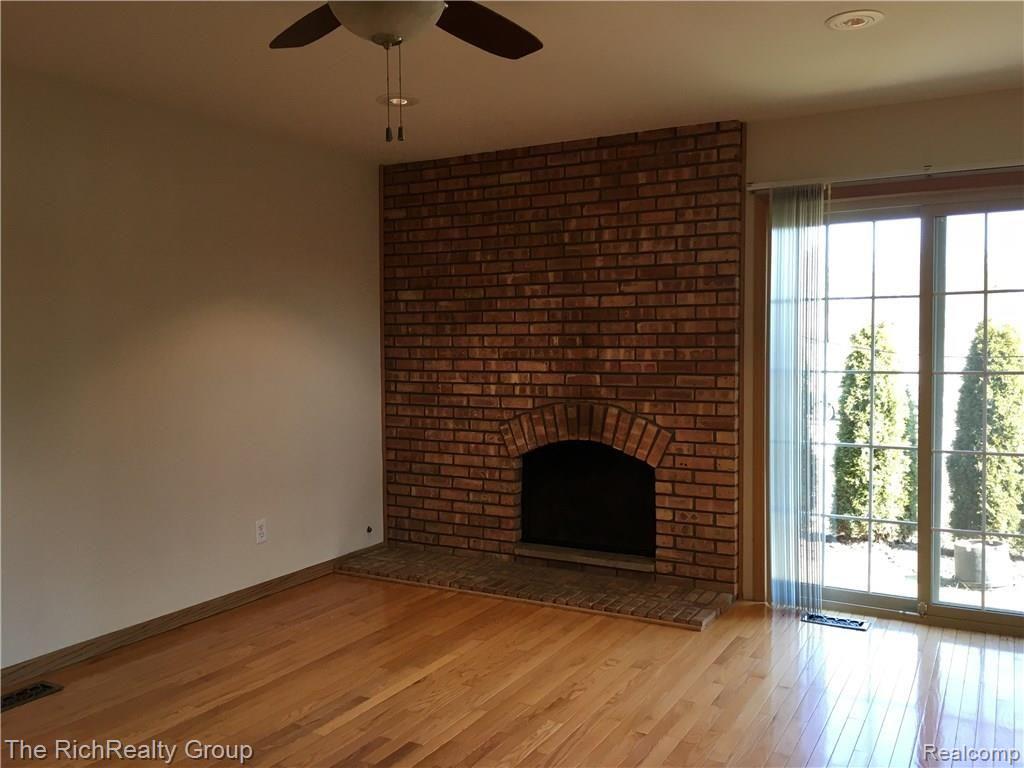 43409 Hanford Road Canton, MI 48187 - Photo 22 of 41
