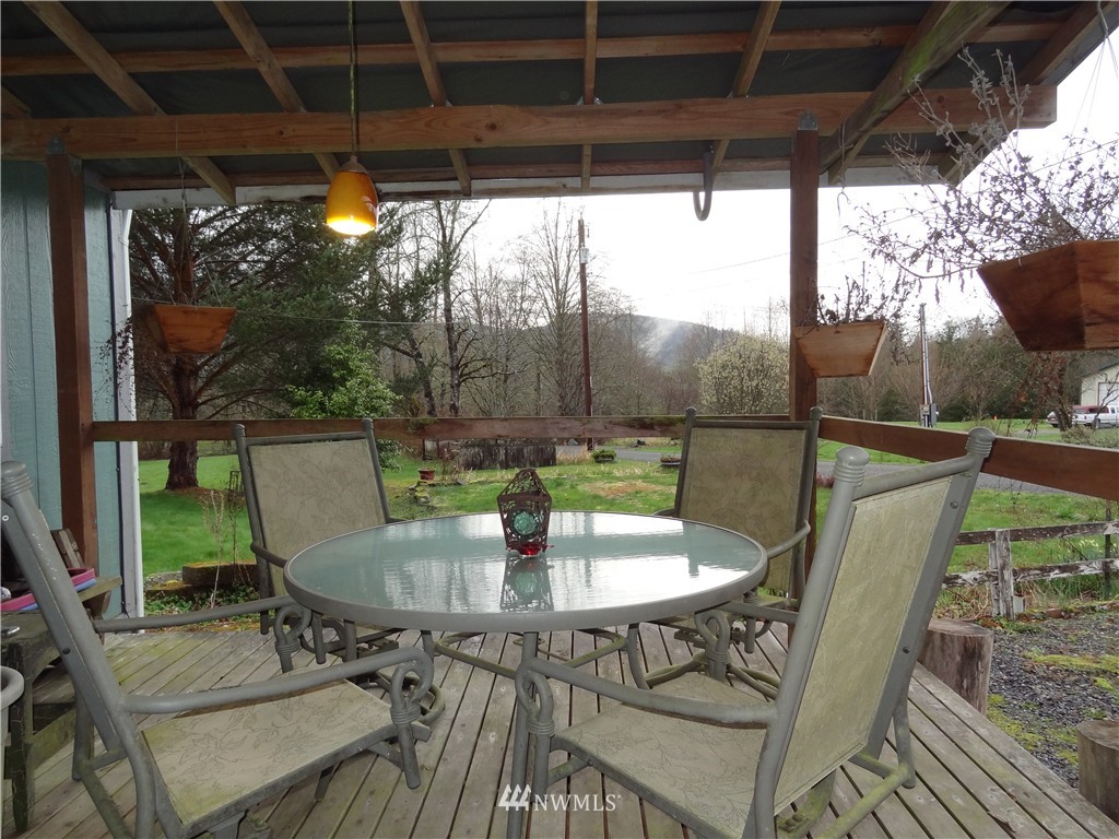 5771 Schornbush Road Deming, WA 98244 - Photo 4 of 15