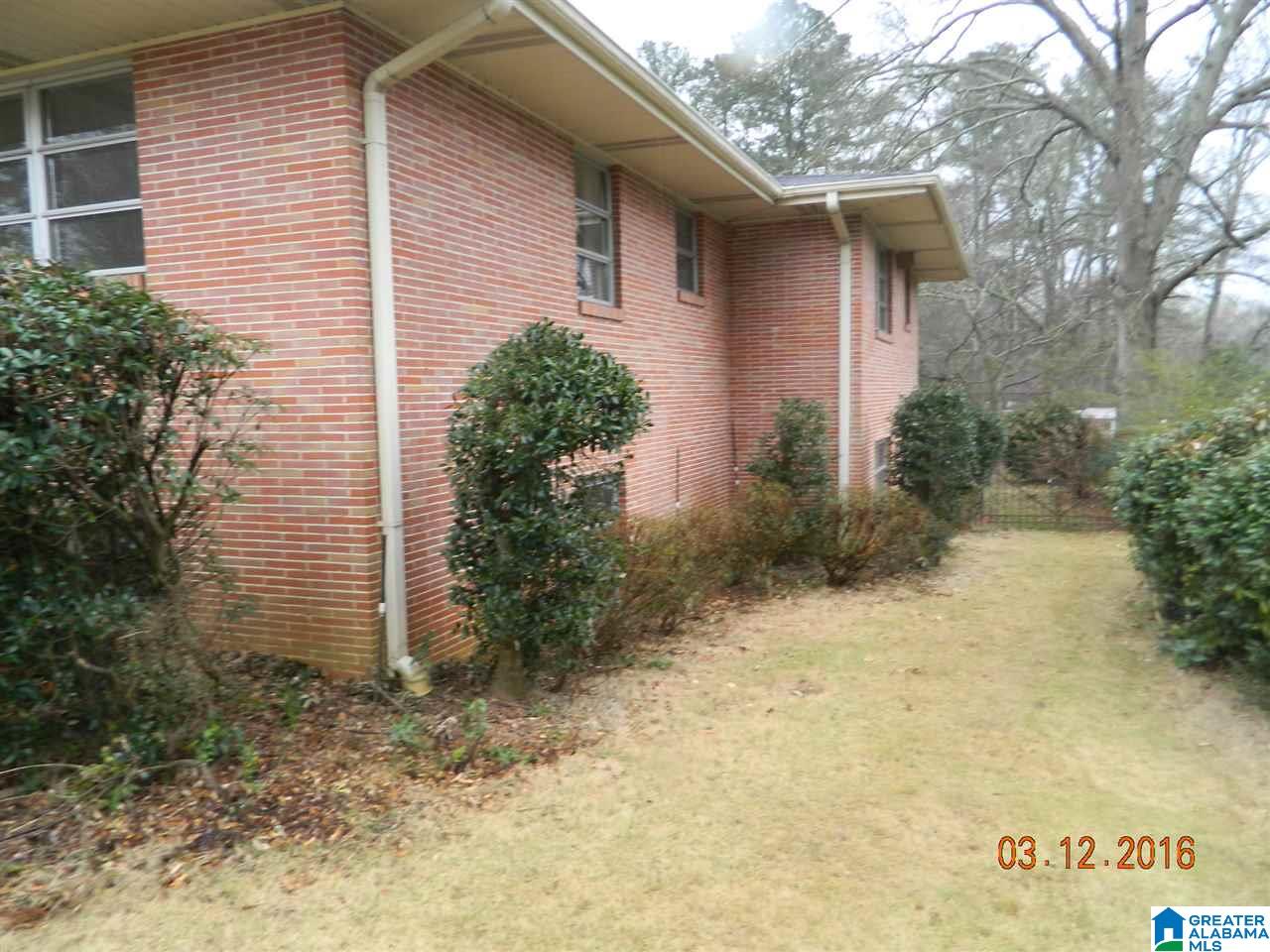 125 Cedar Lane Bessemer, AL 35023 - Photo 3 of 26