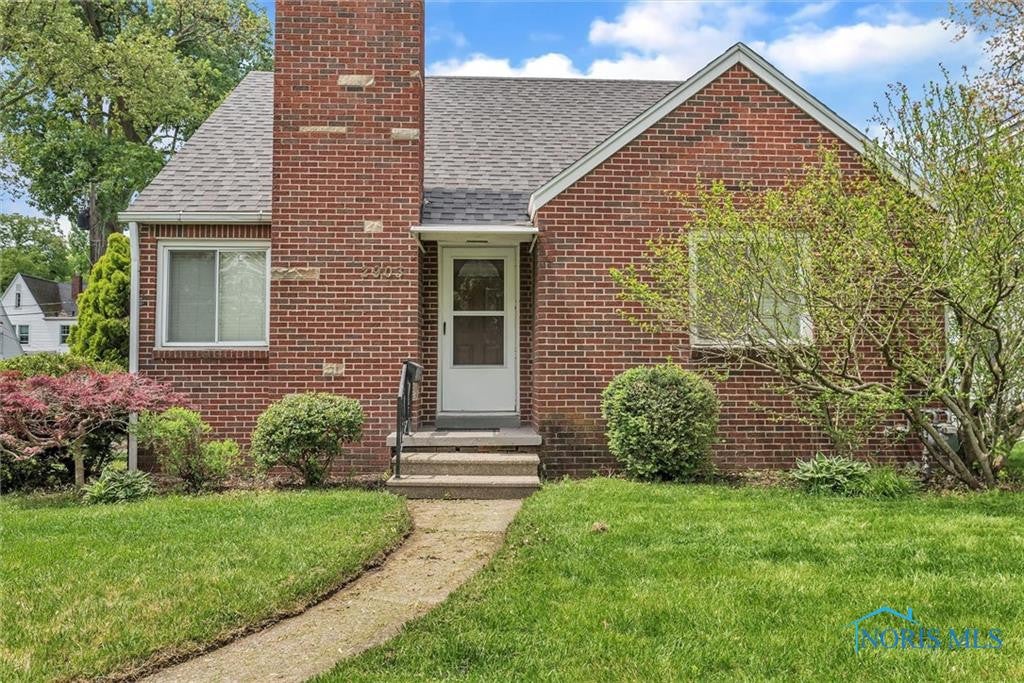 2903 Cheltenham Road Toledo, OH 43606 - Photo 4 of 46 Gallery Image 4