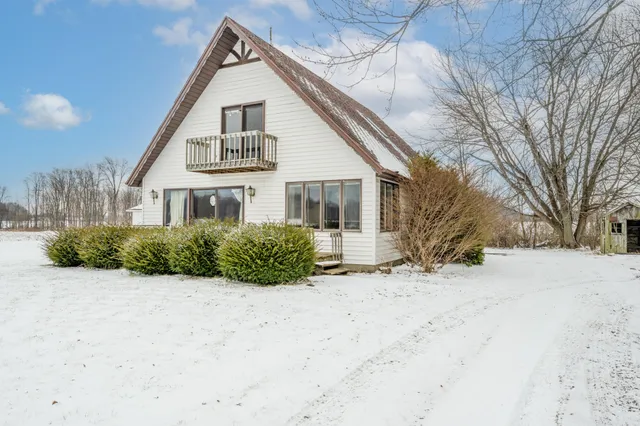 $295,000 | 17383 South Basswood Road, Three Oaks, MI 49128