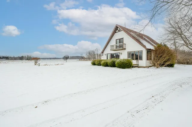 $295,000 | 17383 South Basswood Road, Three Oaks, MI 49128