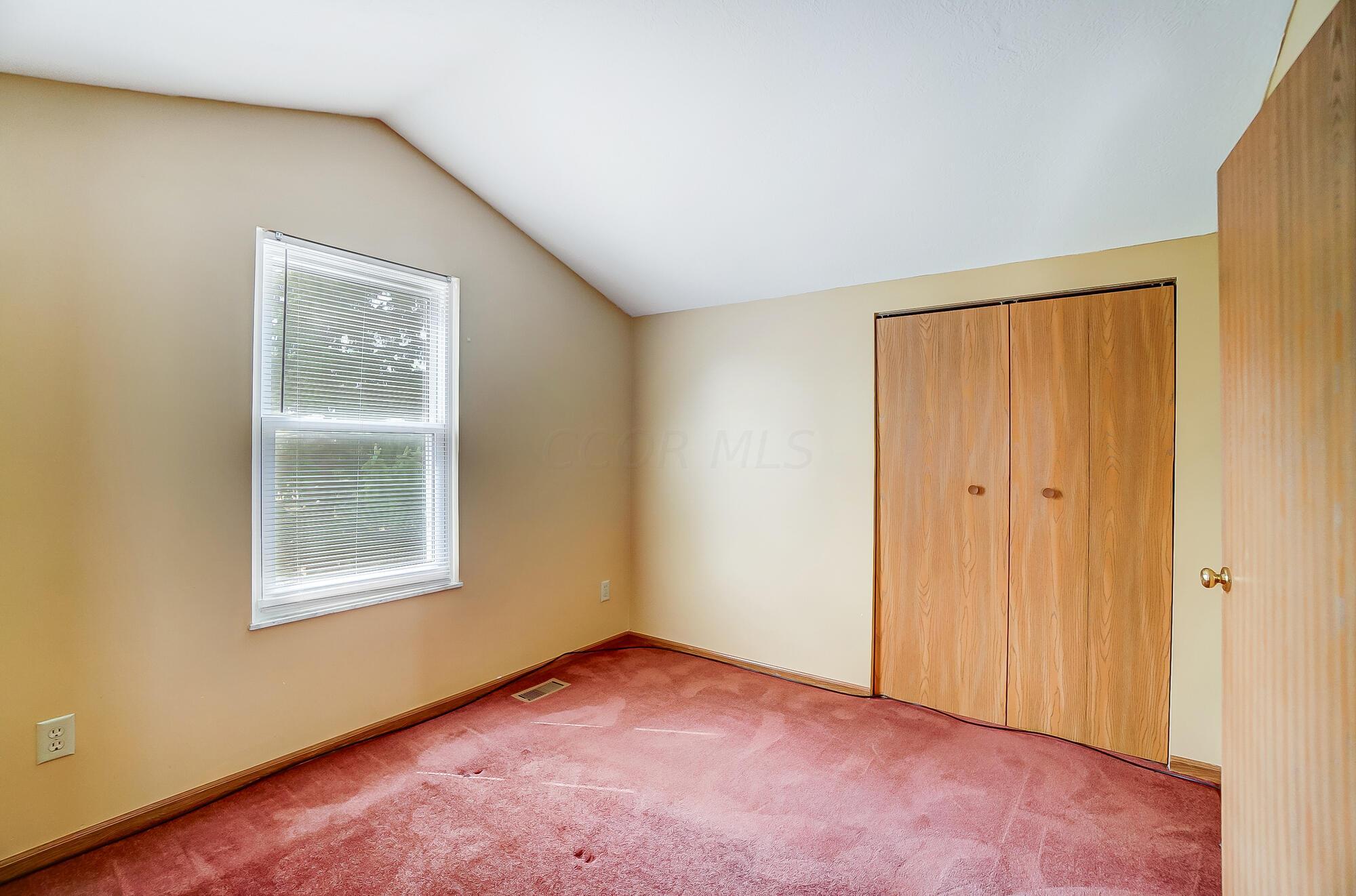 2246 Spindler Road Hilliard, OH 43026 - Photo 36 of 53 Bedroom 3