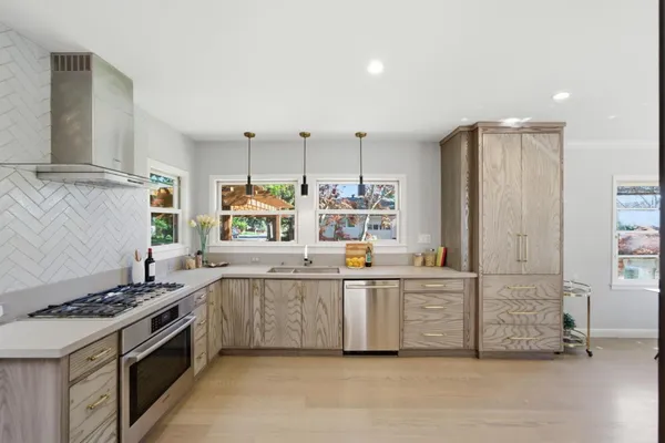 $3,100,000 | 30 Mission Drive, San Mateo, CA 94402