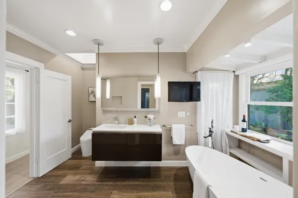 $3,100,000 | 30 Mission Drive, San Mateo, CA 94402