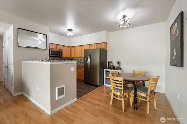 $329,990 | 10011 186th Street East, Unit 241, Puyallup, WA 98375