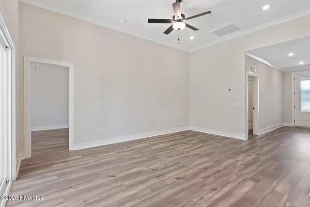 $378,900 | 178 Umbrella Palm Drive, Hampstead, NC 28443