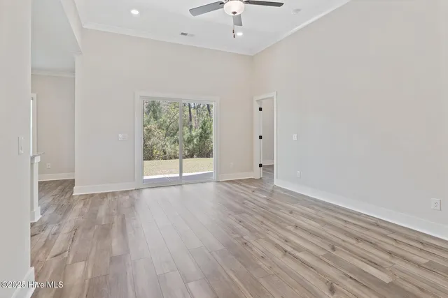 $378,900 | 178 Umbrella Palm Drive, Hampstead, NC 28443