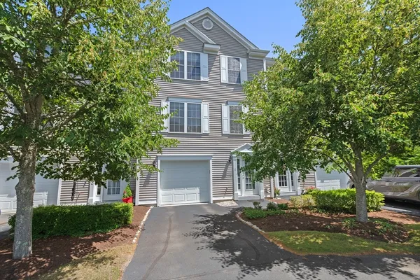 $479,900 | 11 Harbor Mist Drive, Unit 11, Fairhaven, MA 02719
