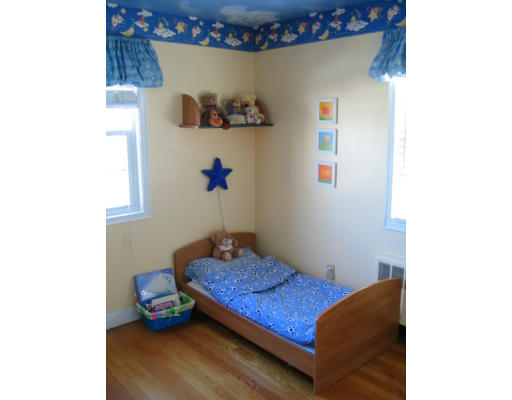 7 Taylor Road Milton, MA 02186 - Photo 9 of 12