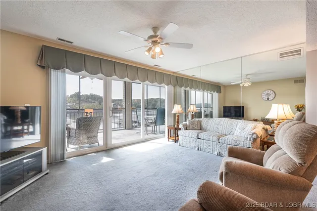 $398,523 | 106 Falls Point Drive, Unit 3C, Lake Ozark, MO 65049