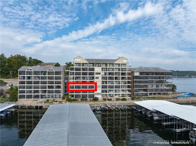 $398,523 | 106 Falls Point Drive, Unit 3C, Lake Ozark, MO 65049