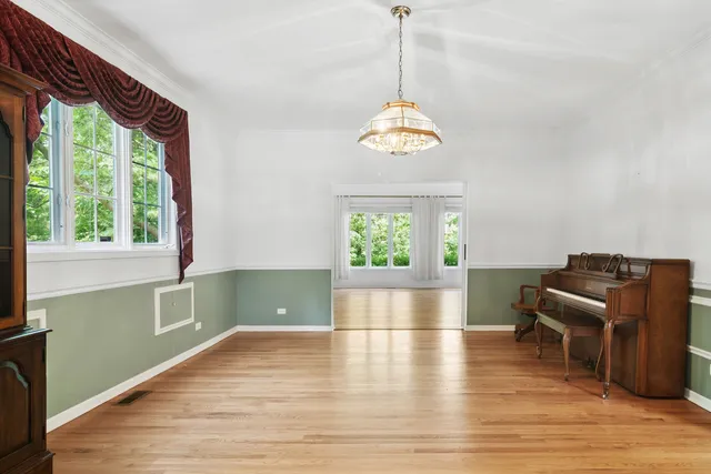 $674,900 | 4 Mulberry Drive, Hawthorn Woods, IL 60047