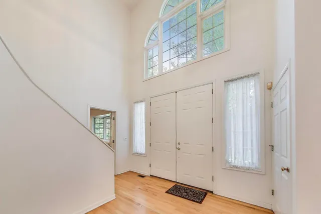 $674,900 | 4 Mulberry Drive, Hawthorn Woods, IL 60047