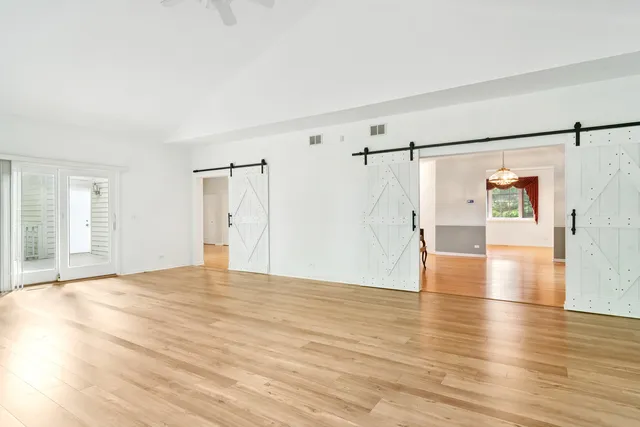 $674,900 | 4 Mulberry Drive, Hawthorn Woods, IL 60047