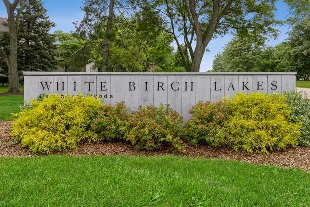 $674,900 | 4 Mulberry Drive, Hawthorn Woods, IL 60047