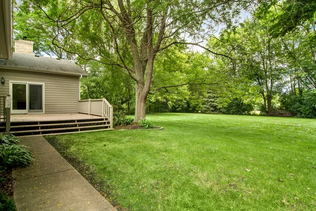$674,900 | 4 Mulberry Drive, Hawthorn Woods, IL 60047