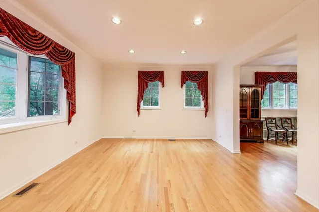 $674,900 | 4 Mulberry Drive, Hawthorn Woods, IL 60047