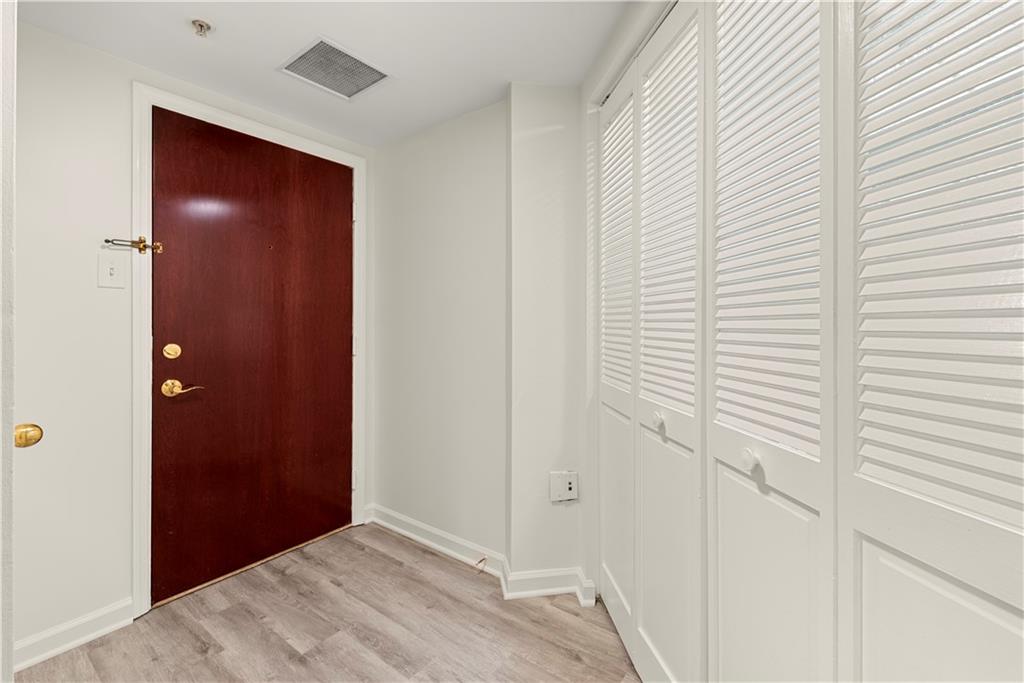 199 14th Street Northeast, Unit 201 Atlanta, GA 30309 - Photo 13 of 42