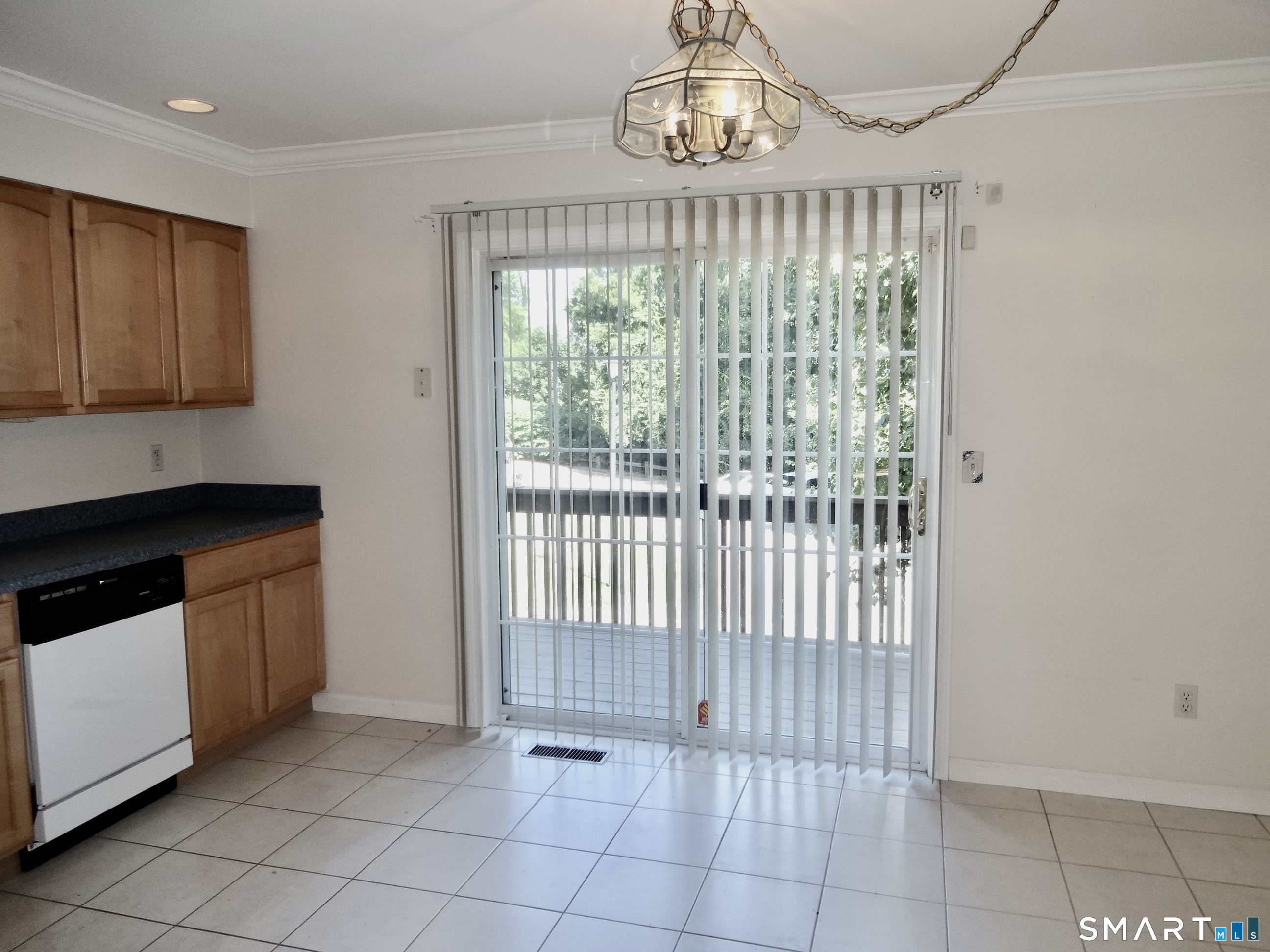 39 Coram Road, Unit 15 Shelton, CT 06484 - Photo 13 of 23