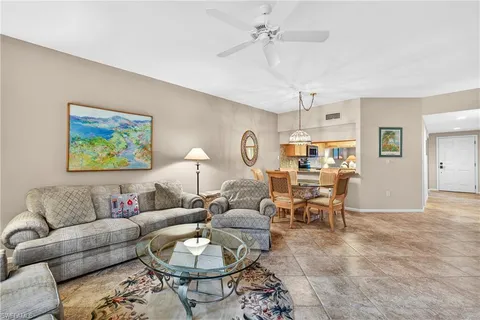 $599,000 | 5899 Chanteclair Drive, Unit 211, Naples, FL 34108