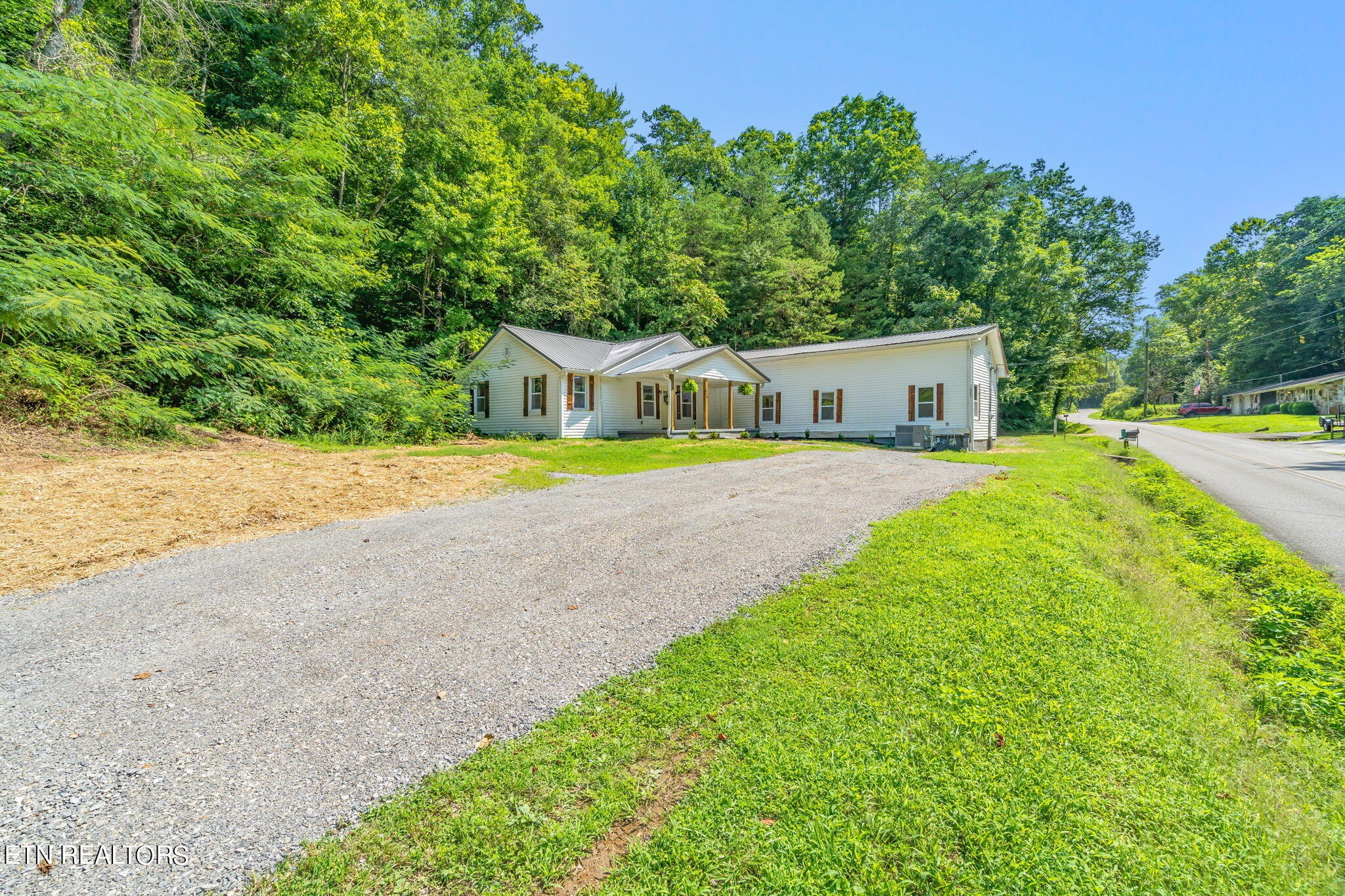 518 Old Tacora Hills Road Clinton, TN 37716 - Photo 33 of 38 Gallery Image 33