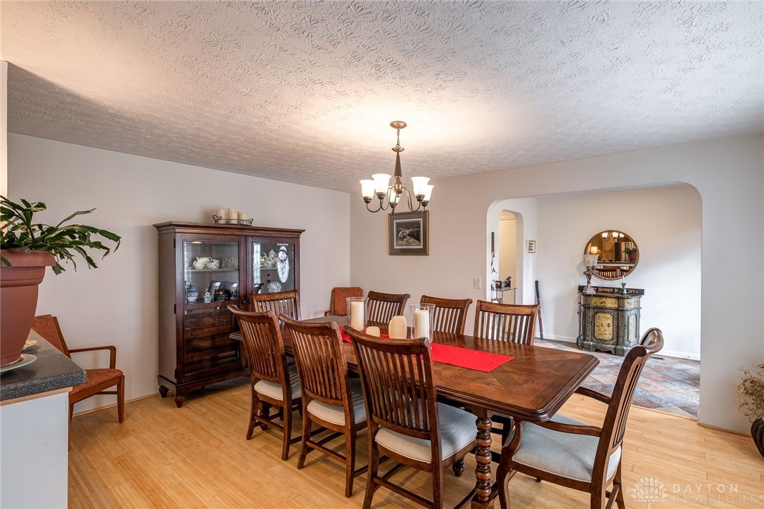 423 North Alpha Bellbrook Road Dayton, OH 45434 - Photo 10 of 33