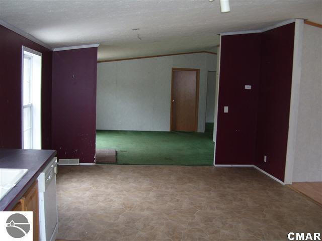 3594 West Stewart Road Shepherd, MI 48883 - Photo 8 of 18 1767248-7.JPG