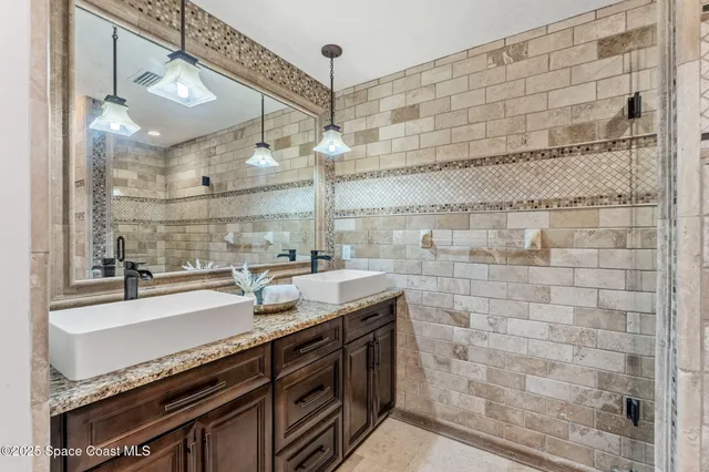 $1,495,000 | 1306 Magnolia Drive, Indialantic, FL 32903