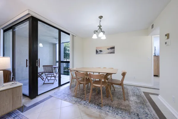 $2,500 | 825 Egret Circle, Unit 209, Delray Beach, FL 33444