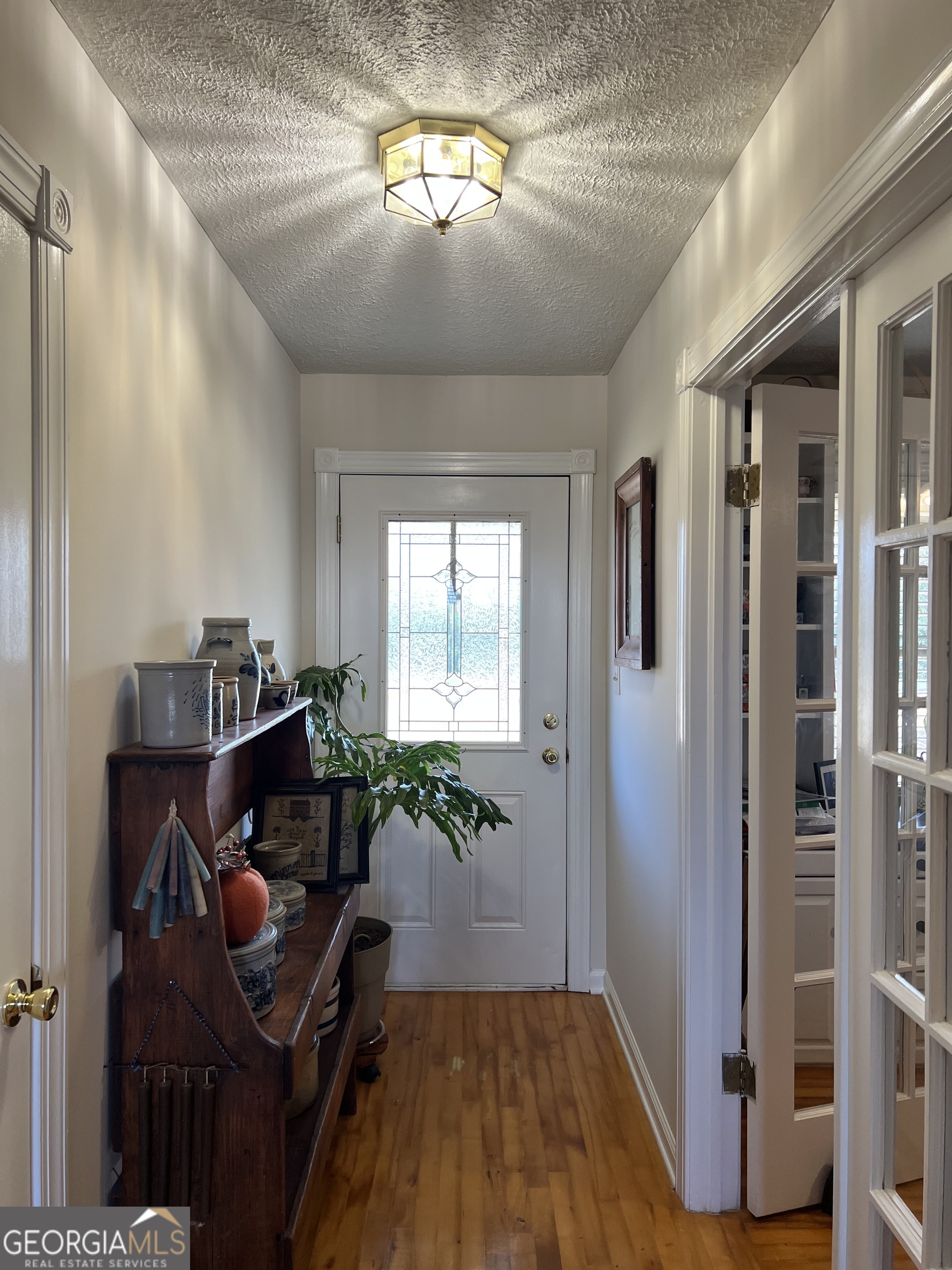 1512 Buckeye Road East Dublin, GA 31027 - Photo 11 of 45 a workspace with furniture and window