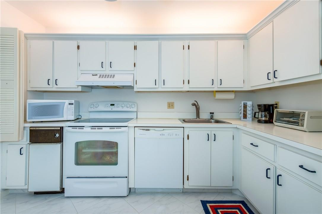 8315 Casa Del Lago, Unit 4F Boca Raton, FL 33433 - Photo 8 of 20 Photo 8