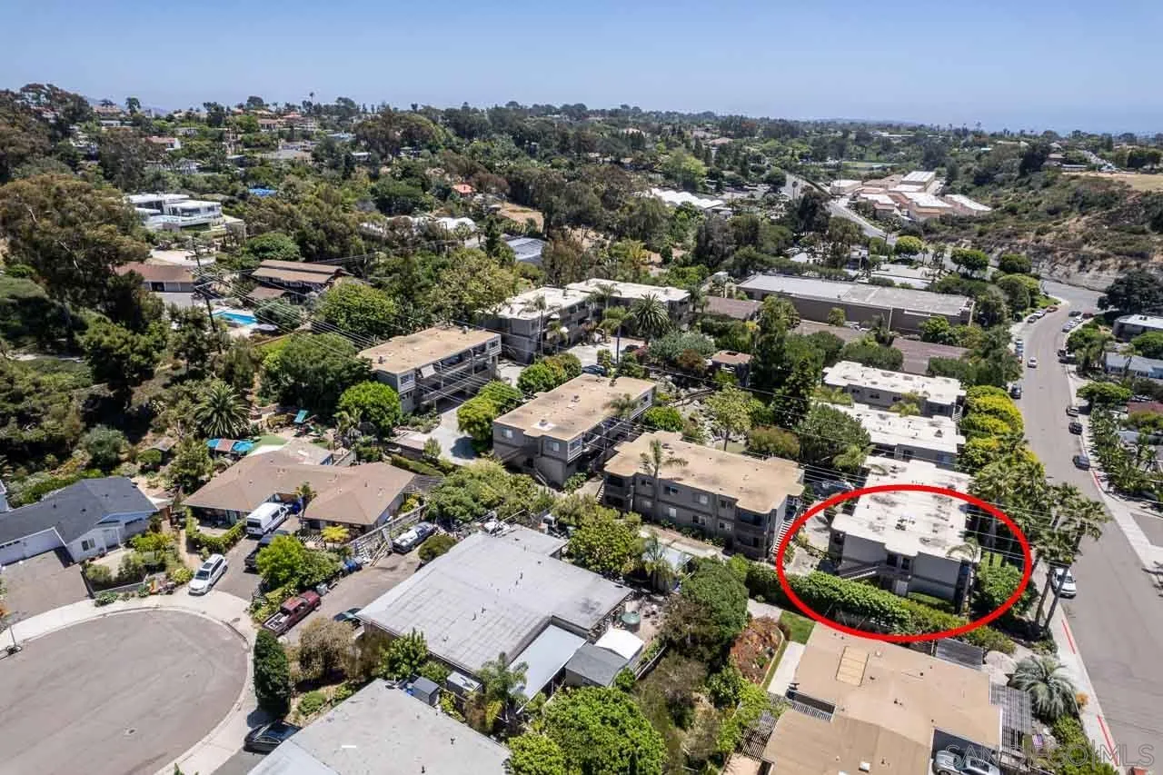 155 Rosebay Drive, Unit 28 Encinitas, CA 92024 - Photo 22 of 23 an aerial view of a city