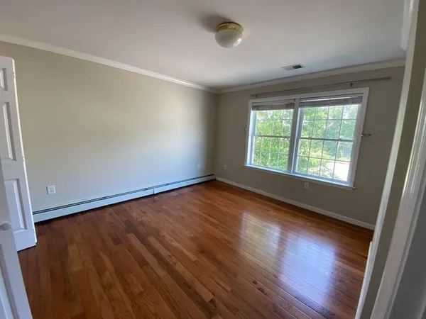 $2,900 | 37 Glen Avenue, Unit 28, Chelmsford, MA 01824