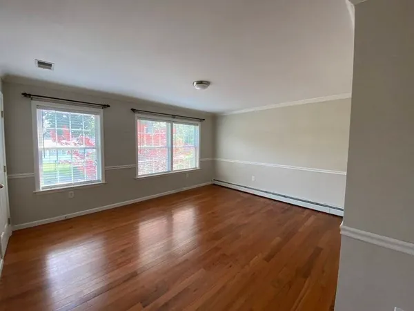 $2,900 | 37 Glen Avenue, Unit 28, Chelmsford, MA 01824