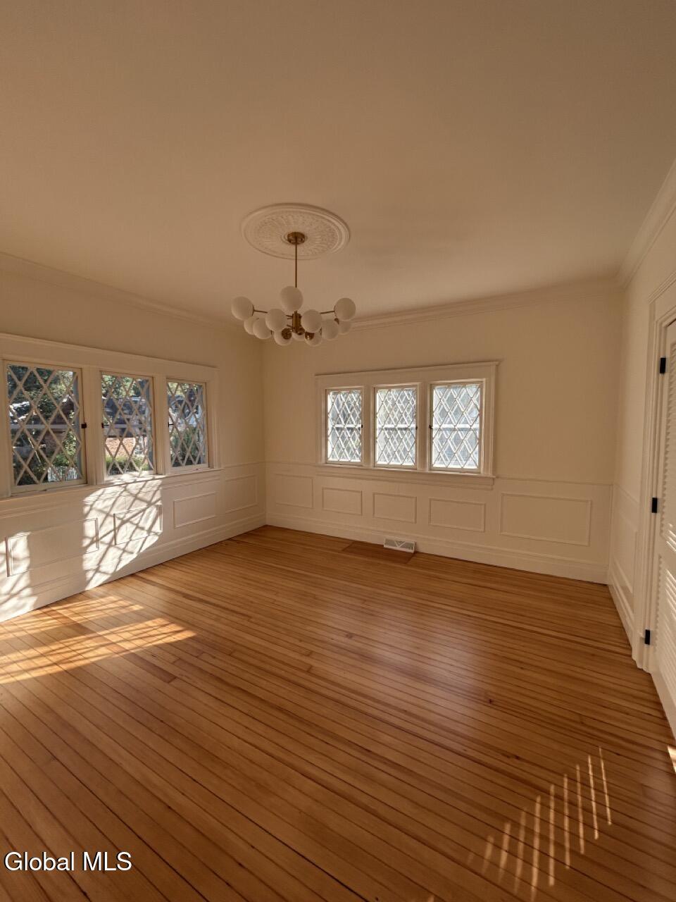 1592 New Scotland Road Bethlehem, NY 12159 - Photo 15 of 32 Dining_Room_1c